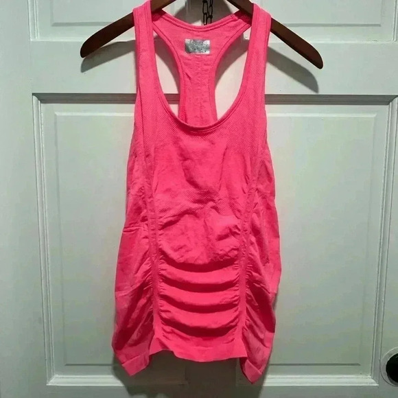 ATHLETA Fastest Track Hot Pink Tank Top EUC Size M - Picture 2 of 5